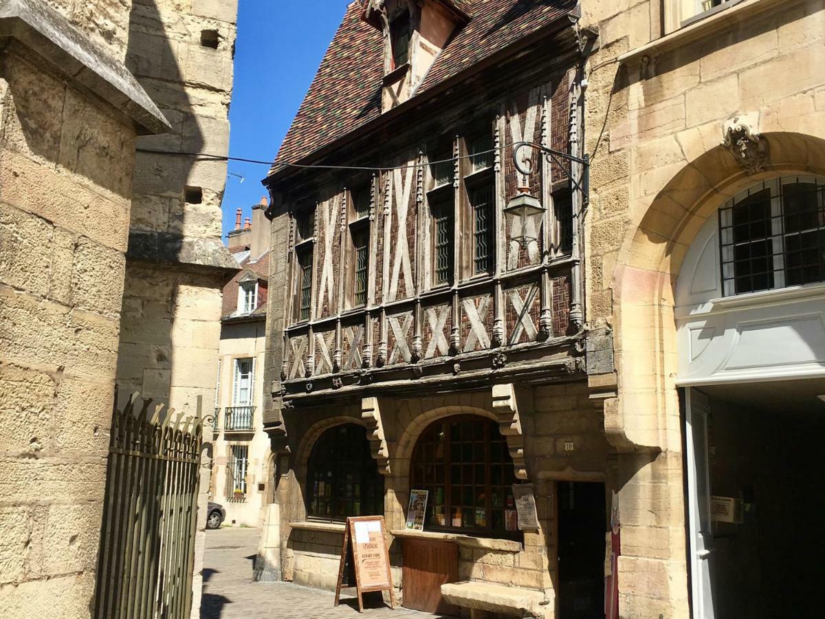 Centre Historique Dijon "Le Charmant" Et "Le Charmant Bis" Exterior photo